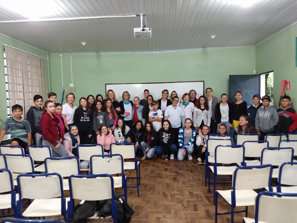 SOCIALIZAÇÃO: AFAH realiza bate-papo com alunos da escola Figueiras