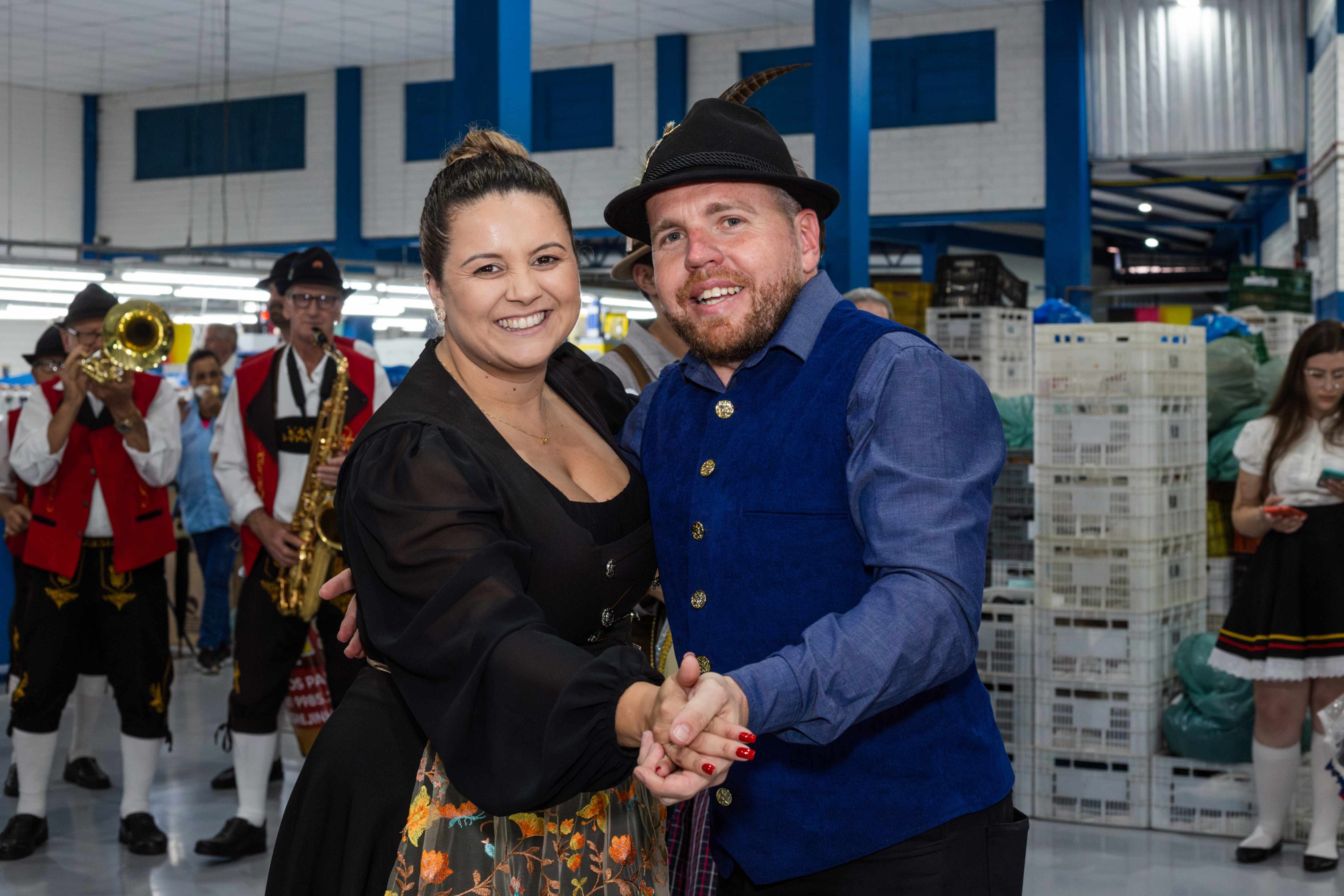 36ª Oktoberfest de Igrejinha espalha clima de festa pelas indústrias da região