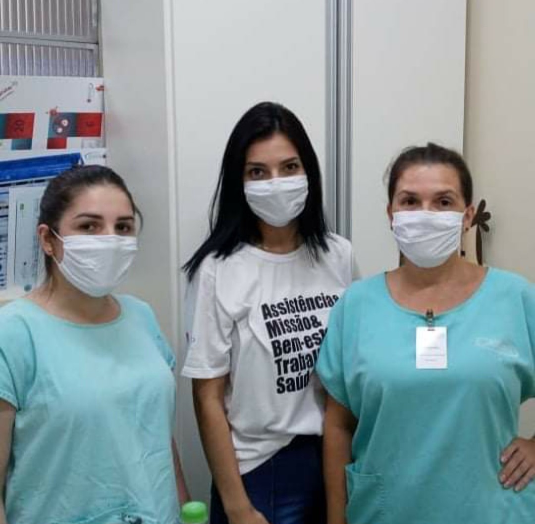 Vitrine do Bem: parceria rende 200 máscaras de tecido ao hospital