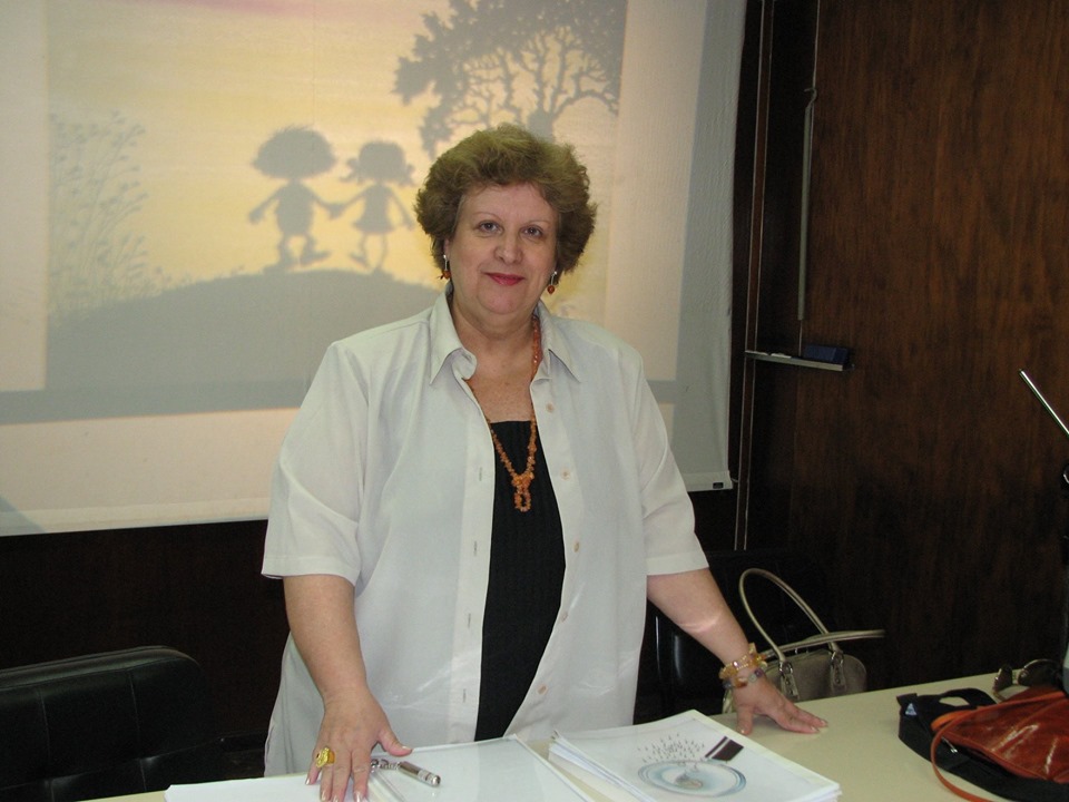 Amifest lamenta a morte da professora Berenice Gonçalves Hackmann